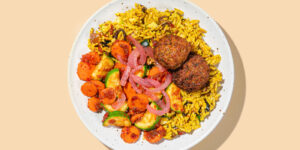 Vibrant Falafel Bowls with Turmeric Rice