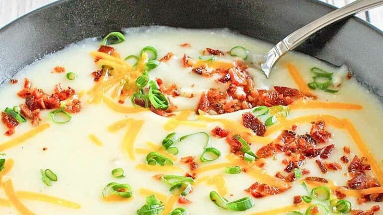 Bennigan’s Ultimate Baked Potato Soup