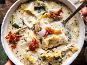 Slow Cooker White Chicken Lasagna Soup